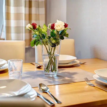 K Schroeder Apartman *